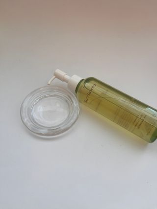 스킨큐어 산다화 순한 클렌징 동백 오일 200ml — 5점을 준 리뷰어가 2023년 2월 올린 사용 사진