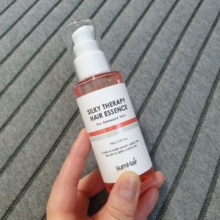 썸헤어 / SUMHAIR 썸헤어 실키 테라피 헤어 에센스 — 5점을 준 리뷰어가 2021년 5월 올린 사용 사진