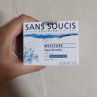 산수시 아쿠아 베네핏 24h 수부지 물광 속건조 수분크림 50ml — 5점을 준 리뷰어가 2021년 6월 올린 사용 사진