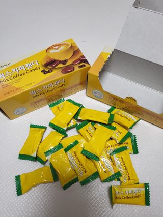 (주) 피치코리아 믹스커피캔디76g x2개입 — 3점을 준 리뷰어가 2022년 11월 올린 사용 사진