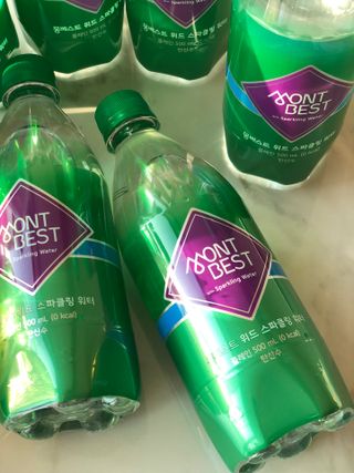 몽베스트 Montbest with Sparkling water Plain 20병 — 5점을 준 리뷰어가 2021년 10월 올린 사용 사진