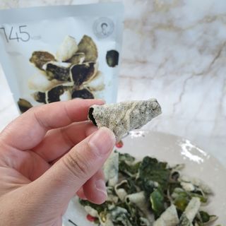 오희숙 전통부각 명인 찹쌀김부각, 찹쌀다시마부각, 황태껍질튀각 총 6봉 — 5점을 준 리뷰어가 2021년 6월 올린 사용 사진