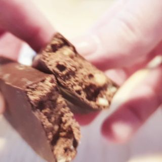 이지프로틴바 3종x각 2ea (고단백질바, 멀티단백질바, 식물성단백질바) — 5점을 준 리뷰어가 2024년 3월 올린 사용 사진