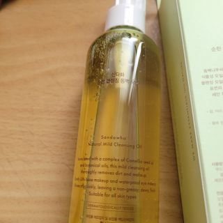 스킨큐어 산다화 순한 클렌징 동백 오일 200ml — 5점을 준 리뷰어가 2023년 12월 올린 사용 사진