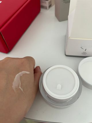 렉스리 크리에이티브 크림  Rexri Creative Cream — 5점을 준 리뷰어가 2021년 11월 올린 사용 사진