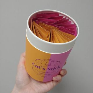 페페로니 맛있는 스틱 - 무항생제 닭고기 15개 + 알래스카 연어 15개 — 5점을 준 리뷰어가 2021년 9월 올린 사용 사진