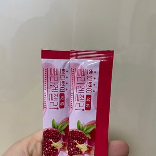 헬스업_쁘띠쁘띠석류콜라겐젤리_20g x 14포 — 5점을 준 리뷰어가 2021년 2월 올린 사용 사진