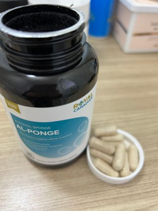 로얄 캐네디언 간 건강도 챙겨주는 술자리 필수템, 알폰지 — 5점을 준 리뷰어가 2023년 6월 올린 사용 사진