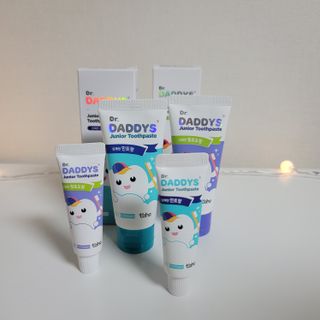 닥터데디스 안심불소 튼튼치약(청포도, 민트 중 택 1) 60g + 여행용 미니 치약 15g — 4점을 준 리뷰어가 2022년 8월 올린 사용 사진