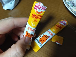 광동생활건강 [광동] 비타 500 데일리 스틱 VB, VC를 함유한 멀티비타민 30포+30포 — 5점을 준 리뷰어가 2022년 7월 올린 사용 사진