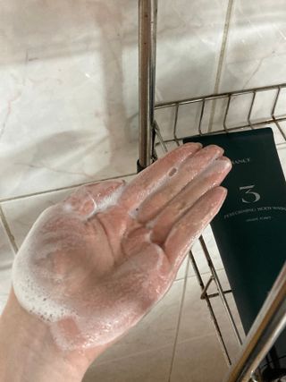 르핸스 퍼포밍 3 바디워시 비반트포렛/베티버포그 — 4.5점을 준 리뷰어가 2023년 3월 올린 사용 사진