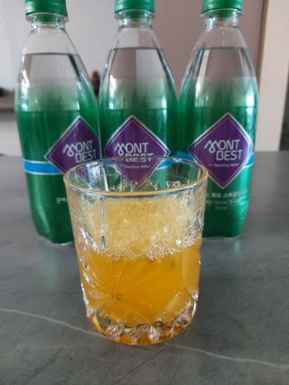 몽베스트 Montbest with Sparkling water Plain 20병 — 5점을 준 리뷰어가 2022년 6월 올린 사용 사진