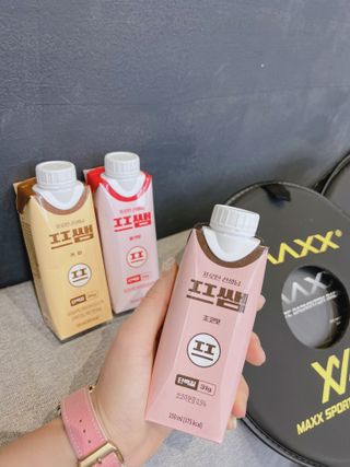 파워풀엑스 [프쌤] 더 맛있고 강력해진 고단백 음료 3종 (초코맛,딸기맛,커피맛) — 5점을 준 리뷰어가 2023년 1월 올린 사용 사진