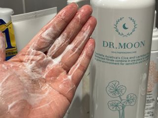 [닥터문] 센텔라 시카케어 화이트머스크 바디워시 1000ml — 5점을 준 리뷰어가 2023년 6월 올린 사용 사진