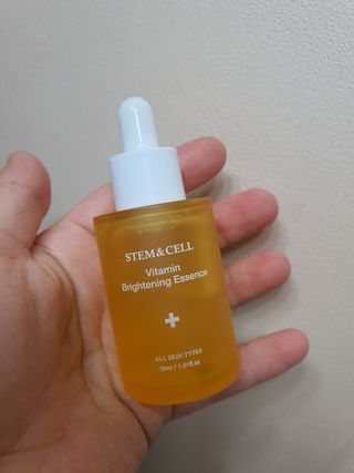 체르엠 스템앤셀 비타민 브라이트닝 에센스 30ml 1개 — 5점을 준 리뷰어가 2021년 9월 올린 사용 사진