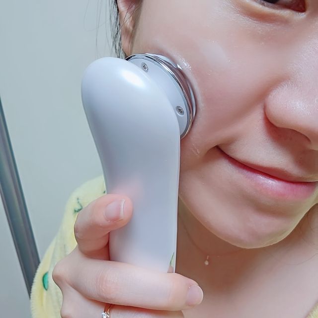 올인원 피부관리 이야 갈바닉 마사지기 리뷰 사진