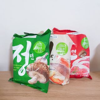 [풀무원] 자연은맛있다 정면, 백면, 홍면  세트 — 5점을 준 리뷰어가 2021년 4월 올린 사용 사진