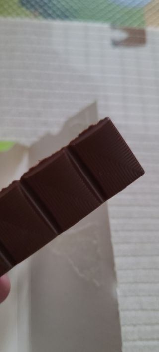 당류2g 자일리톨로 단맛을낸 슈카 퓨어비건 무설탕초콜릿 Xucker vegan 2개입 — 5점을 준 리뷰어가 2021년 4월 올린 사용 사진