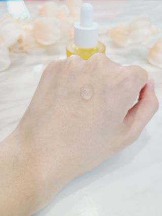 체르엠 스템앤셀 비타민 브라이트닝 에센스 30ml 1개 — 5점을 준 리뷰어가 2021년 9월 올린 사용 사진