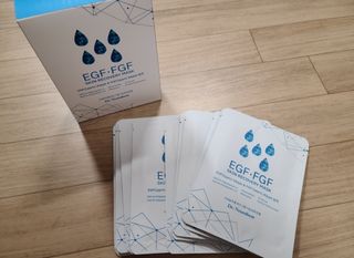 Dr.느루벗 느루벗 EGF FGF 스킨 리커버리 마스크 10장 — 5점을 준 리뷰어가 2021년 3월 올린 사용 사진