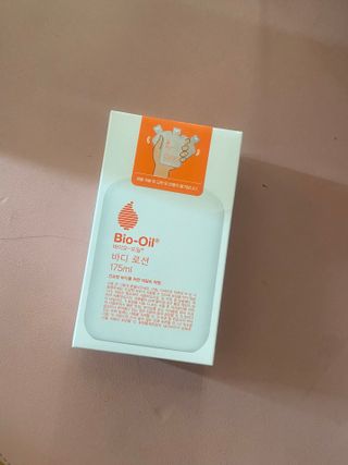 바이오오일 [바이오-오일] 바디 로션 175ml — 2.5점을 준 리뷰어가 2021년 10월 올린 사용 사진