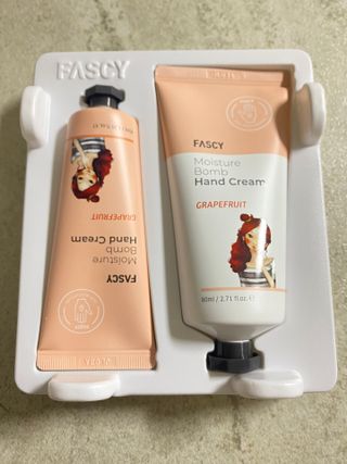 파시 FASCY 高保湿ハンドクリーム40ml+80ml セット — 5점을 준 리뷰어가 2021년 8월 올린 사용 사진