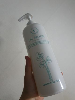 [닥터문] 센텔라 시카케어 화이트머스크 바디워시 1000ml — 5점을 준 리뷰어가 2023년 8월 올린 사용 사진