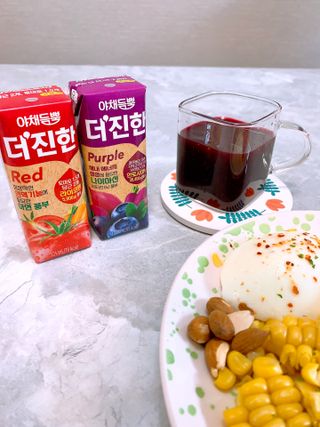 [롯데칠성] 야채듬뿍 더'진한 [롯데칠성] 야채는 이제 COLORFULL! 야채듬뿍  더 진한 레드 4개 +퍼플 4개 (총 8개) — 5점을 준 리뷰어가 2023년 6월 올린 사용 사진