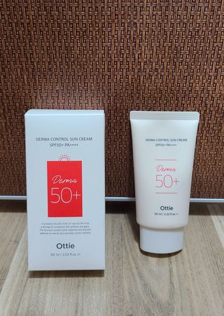[오띠] SET_더마 컨트롤 선 크림( SPF50+ PA++++) & 100 마스크팩 x  4매 (수분/탄력/광채/장벽) — 5점을 준 리뷰어가 2022년 7월 올린 사용 사진
