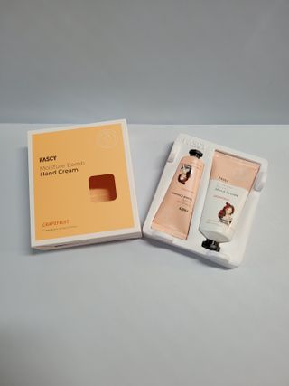 파시 FASCY 高保湿ハンドクリーム40ml+80ml セット — 5점을 준 리뷰어가 2021년 8월 올린 사용 사진