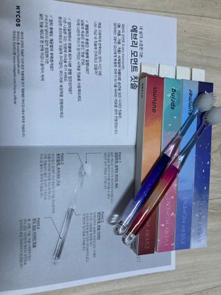 에브리모먼트 에브리 모먼트 칫솔 Every moment toothbrush — 4점을 준 리뷰어가 2022년 2월 올린 사용 사진