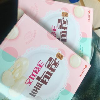 롯데제과 찰떡파이 크림치즈 — 5점을 준 리뷰어가 2021년 5월 올린 사용 사진