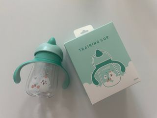 유비맘 트라이탄 코니빨대컵_컬러 랜덤 발송 — 5점을 준 리뷰어가 2021년 2월 올린 사용 사진