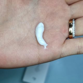 지지지 클린 퍼펙트 클렌징폼 120g — 5점을 준 리뷰어가 2022년 4월 올린 사용 사진