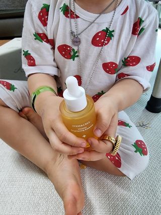 체르엠 스템앤셀 비타민 브라이트닝 에센스 30ml 1개 — 5점을 준 리뷰어가 2021년 9월 올린 사용 사진