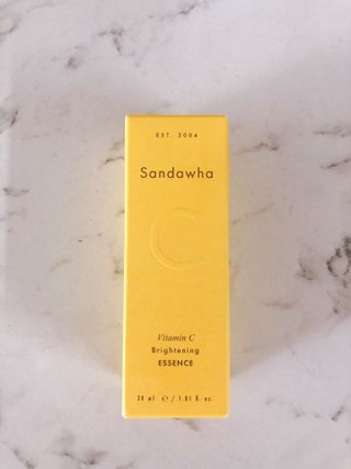 스킨큐어 산다화 비타민c 화이트닝 에센스 30ml — 4.5점을 준 리뷰어가 2022년 3월 올린 사용 사진