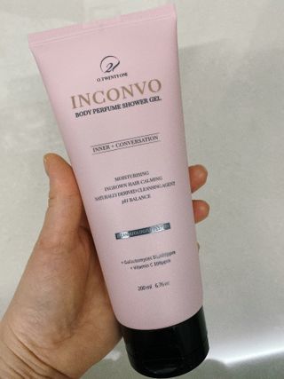 오투에니원 인컨보 바디 퍼퓸 샤워 젤 200ml — 5점을 준 리뷰어가 2023년 2월 올린 사용 사진