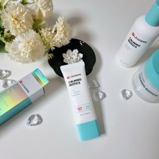리더스코스메틱 리더스 카밍 바이오틱스 선 에센스 SPF 50+ PA++++ — 5점을 준 리뷰어가 2022년 7월 올린 사용 사진