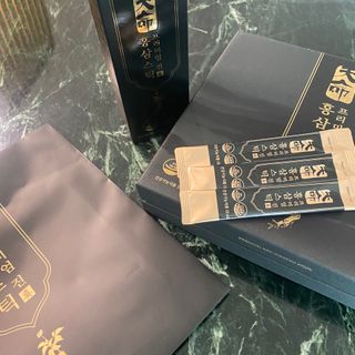 헬스업_천명진프리미엄홍삼스틱_10ml x 30포 — 5점을 준 리뷰어가 2021년 3월 올린 사용 사진