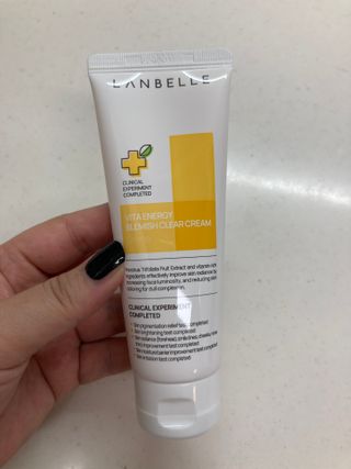 랑벨 비타 에너지 잡티 크림 75ml (피부 속 기미완화크림) — 5점을 준 리뷰어가 2022년 6월 올린 사용 사진