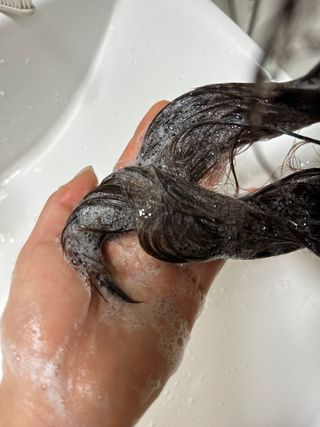 나노힐 아미노 샴푸 300ml — 5점을 준 리뷰어가 2023년 4월 올린 사용 사진