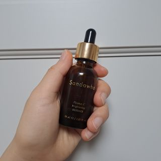 스킨큐어 산다화 비타민c 화이트닝 에센스 30ml — 5점을 준 리뷰어가 2023년 11월 올린 사용 사진