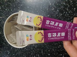 [몸엔용] 전국 이마트 런칭 신상, 아침을 깨우는 녹용 아침녹용 10g x 28포 — 4점을 준 리뷰어가 2021년 7월 올린 사용 사진