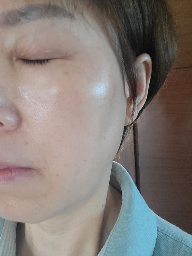 [후르디아] 겉보속촉 피지 컨트롤 청포도 선젤 리뷰 사진