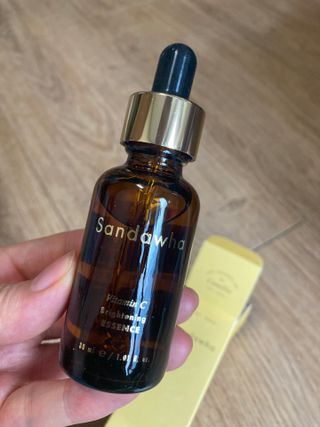 스킨큐어 산다화 비타민c 화이트닝 에센스 30ml — 5점을 준 리뷰어가 2023년 7월 올린 사용 사진