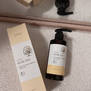 라라로즈데이 시즌2 여성청결제 200ml 아로마 페미민 클렌저, 독일더마인증 — 5점을 준 리뷰어가 2021년 9월 올린 사용 사진