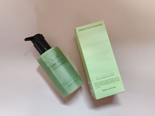 프리마인 메이크업과 들뜨는 각질까지 한방에 깐달걀로! 순하기까지한 셀베이스 그린티클렌저(200ml) — 3.5점을 준 리뷰어가 2023년 5월 올린 사용 사진