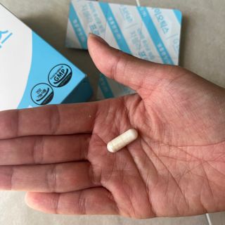 [지셀라] 프로바이오틱스 100억 유산균 보장 (1개월분 / 350mg X 30캡슐) — 5점을 준 리뷰어가 2023년 4월 올린 사용 사진