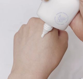 보타니티 촉촉수분자차 아쿠아핏 선 에센스 50ml + 보송톤업자차 징크 선 로션 50ml SPF50+ PA++++ (4/25) — 5점을 준 리뷰어가 2022년 5월 올린 사용 사진