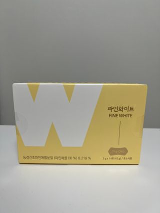 디오르 파인화이트 — 4점을 준 리뷰어가 2022년 2월 올린 사용 사진